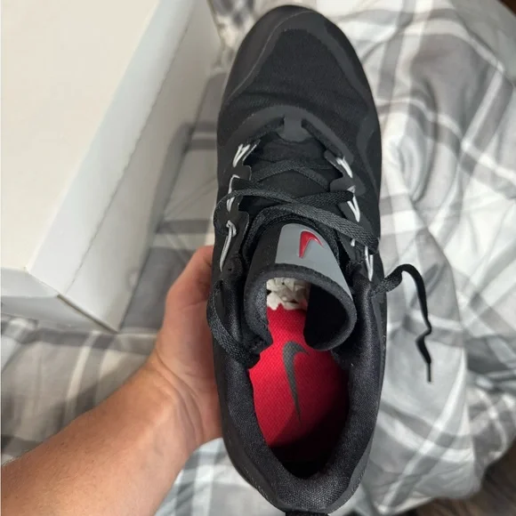 Nike Air Max Black and Red Athletic Shoes Size 9 - Picture 2 of 5